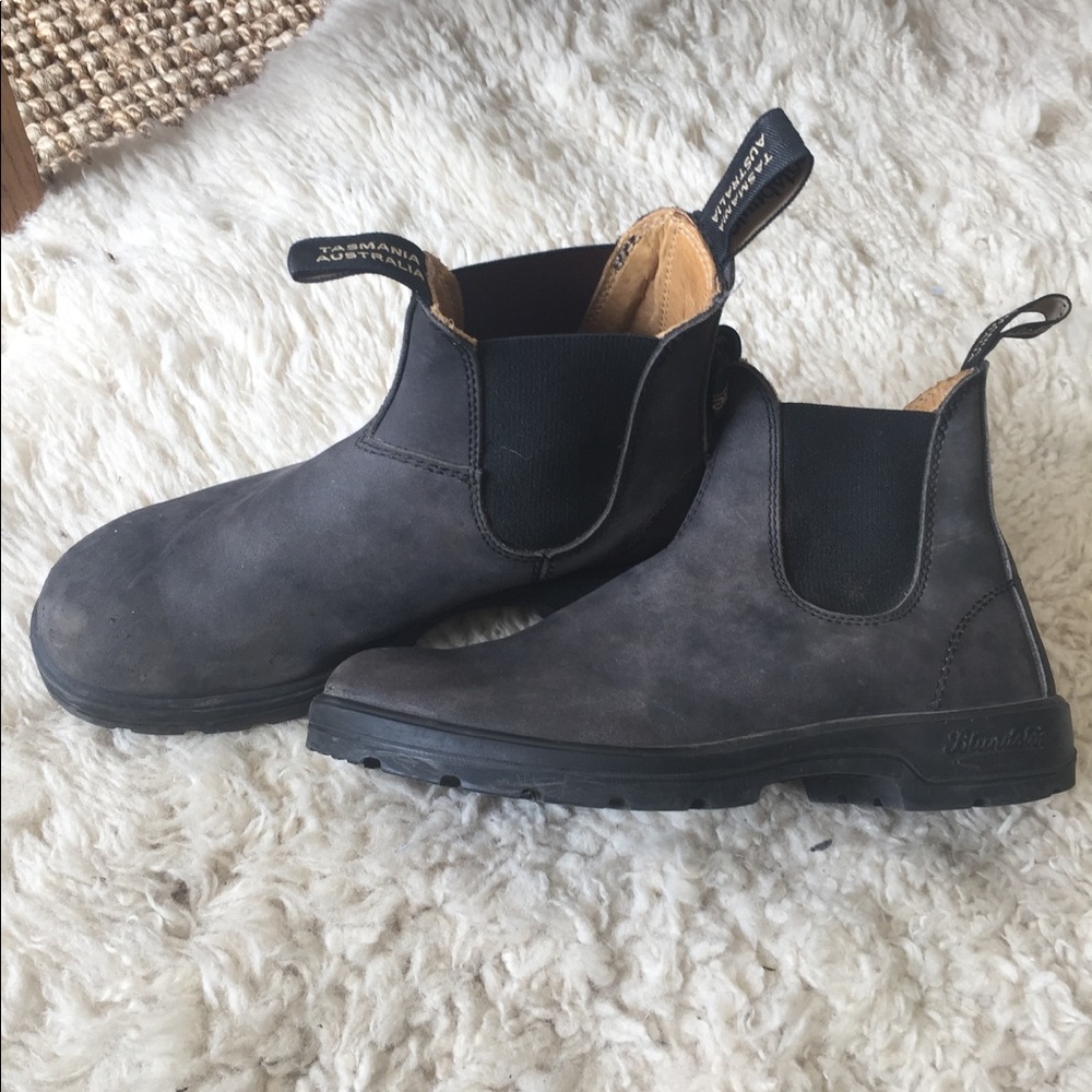 Classic black blundstone. Please read description